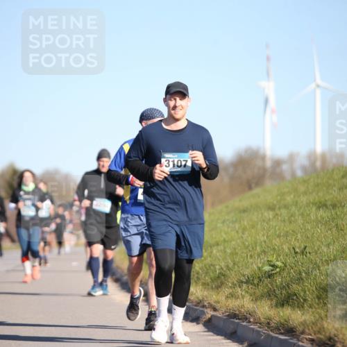 06.04.2025 - 44. Internationalen Wilhelmsburger Insellauf Jannik Wohlers http://msf.ph/oto/7616549 06.04.2025 09:38:42 Laufen 3200, 3107 meine-sportfotos.de