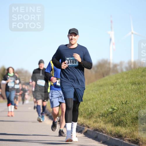 06.04.2025 - 44. Internationalen Wilhelmsburger Insellauf Jannik Wohlers http://msf.ph/oto/7616550 06.04.2025 09:38:42 Laufen 4, 3200, 3107 meine-sportfotos.de