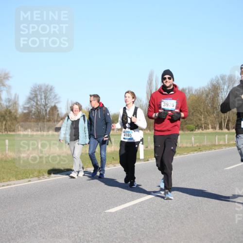 06.04.2025 - 44. Internationalen Wilhelmsburger Insellauf Jannik Wohlers http://msf.ph/oto/7616570 06.04.2025 09:38:47 Laufen 4165, 3926, 3115 meine-sportfotos.de