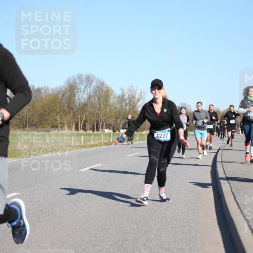 06.04.2025 - 44. Internationalen Wilhelmsburger Insellauf Jannik Wohlers http://msf.ph/oto/7616577 06.04.2025 09:38:48 Laufen 3115, 4227, 33 meine-sportfotos.de