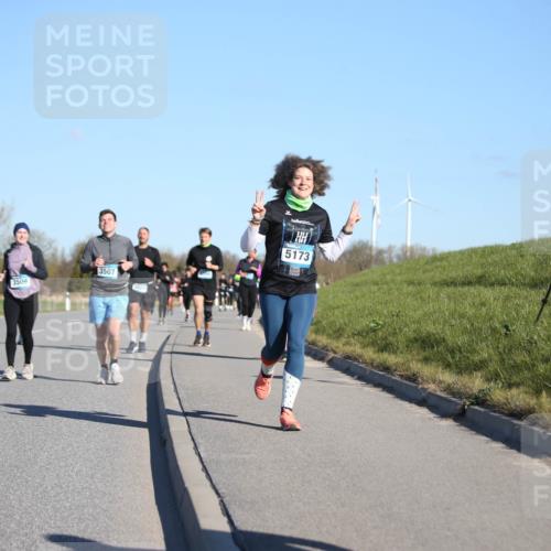 06.04.2025 - 44. Internationalen Wilhelmsburger Insellauf Jannik Wohlers http://msf.ph/oto/7616592 06.04.2025 09:38:51 Laufen 3507, 3509, 5173 meine-sportfotos.de