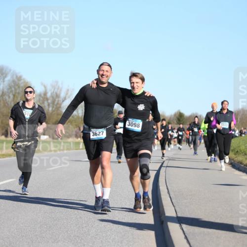 06.04.2025 - 44. Internationalen Wilhelmsburger Insellauf Jannik Wohlers http://msf.ph/oto/7616619 06.04.2025 09:38:55 Laufen 516, 3627, 3098, 3373 meine-sportfotos.de
