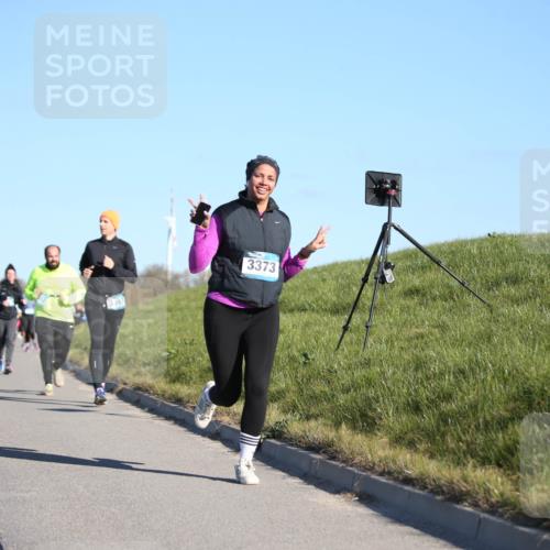 06.04.2025 - 44. Internationalen Wilhelmsburger Insellauf Jannik Wohlers http://msf.ph/oto/7616644 06.04.2025 09:39:00 Laufen 3397, 3373 meine-sportfotos.de