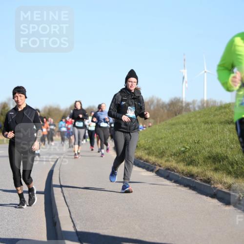 06.04.2025 - 44. Internationalen Wilhelmsburger Insellauf Jannik Wohlers http://msf.ph/oto/7616664 06.04.2025 09:39:05 Laufen 133, 62 meine-sportfotos.de