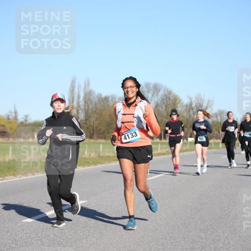 06.04.2025 - 44. Internationalen Wilhelmsburger Insellauf Jannik Wohlers http://msf.ph/oto/7616682 06.04.2025 09:39:10 Laufen 4133, 3685, 4606 meine-sportfotos.de