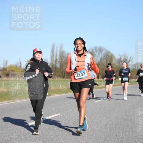 06.04.2025 - 44. Internationalen Wilhelmsburger Insellauf Jannik Wohlers http://msf.ph/oto/7616685 06.04.2025 09:39:10 Laufen 4133, 3685, 4005, 4526 meine-sportfotos.de