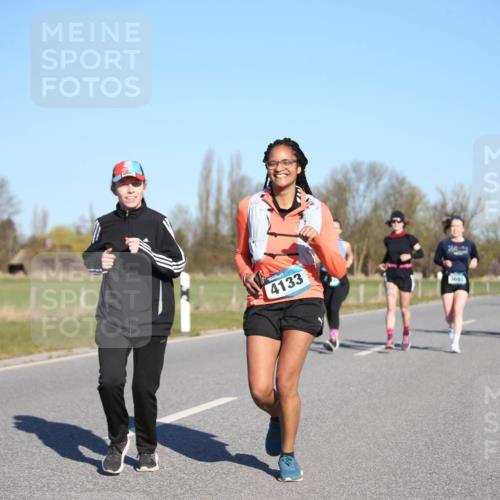 06.04.2025 - 44. Internationalen Wilhelmsburger Insellauf Jannik Wohlers http://msf.ph/oto/7616687 06.04.2025 09:39:11 Laufen 4133, 3685 meine-sportfotos.de