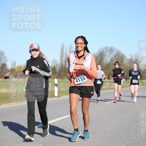 06.04.2025 - 44. Internationalen Wilhelmsburger Insellauf Jannik Wohlers http://msf.ph/oto/7616688 06.04.2025 09:39:11 Laufen 4133 meine-sportfotos.de
