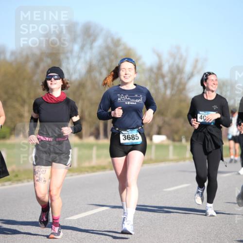 06.04.2025 - 44. Internationalen Wilhelmsburger Insellauf Jannik Wohlers http://msf.ph/oto/7616690 06.04.2025 09:39:12 Laufen 3685, 4, 4526 meine-sportfotos.de