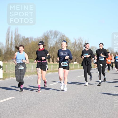 06.04.2025 - 44. Internationalen Wilhelmsburger Insellauf Jannik Wohlers http://msf.ph/oto/7616693 06.04.2025 09:39:12 Laufen 724, 3685, 400, 4526, 4606 meine-sportfotos.de