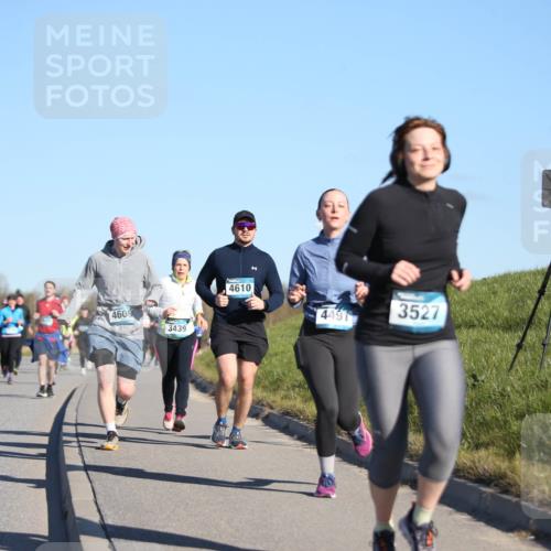 06.04.2025 - 44. Internationalen Wilhelmsburger Insellauf Jannik Wohlers http://msf.ph/oto/7616697 06.04.2025 09:39:13 Laufen 4526, 4606, 3439, 4610, 3527, 4491 meine-sportfotos.de