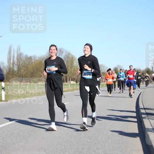 06.04.2025 - 44. Internationalen Wilhelmsburger Insellauf Jannik Wohlers http://msf.ph/oto/7616704 06.04.2025 09:39:15 Laufen 3685, 4526, 519, 4606 meine-sportfotos.de