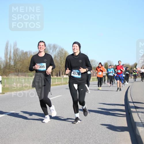 06.04.2025 - 44. Internationalen Wilhelmsburger Insellauf Jannik Wohlers http://msf.ph/oto/7616706 06.04.2025 09:39:15 Laufen 685, 005, 4526, 3519, 4606 meine-sportfotos.de