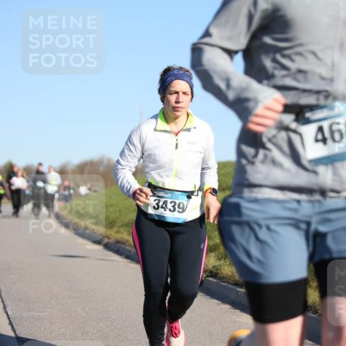 06.04.2025 - 44. Internationalen Wilhelmsburger Insellauf Jannik Wohlers http://msf.ph/oto/7616715 06.04.2025 09:39:17 Laufen 4606, 3439 meine-sportfotos.de