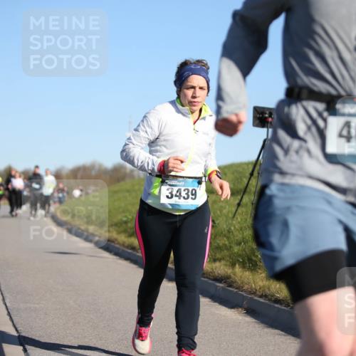 06.04.2025 - 44. Internationalen Wilhelmsburger Insellauf Jannik Wohlers http://msf.ph/oto/7616717 06.04.2025 09:39:17 Laufen 3439, 4606 meine-sportfotos.de