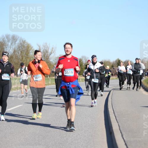 06.04.2025 - 44. Internationalen Wilhelmsburger Insellauf Jannik Wohlers http://msf.ph/oto/7616720 06.04.2025 09:39:20 Laufen 3620, 3587, 3519, 3828, 5112 meine-sportfotos.de