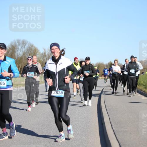 06.04.2025 - 44. Internationalen Wilhelmsburger Insellauf Jannik Wohlers http://msf.ph/oto/7616729 06.04.2025 09:39:24 Laufen 3785, 3236, 3828, 448, 3442, 507 meine-sportfotos.de
