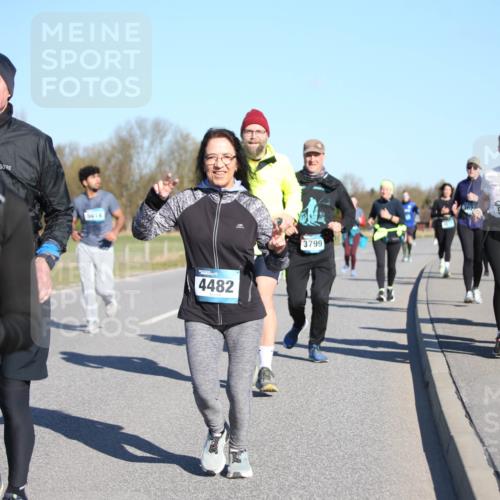 06.04.2025 - 44. Internationalen Wilhelmsburger Insellauf Jannik Wohlers http://msf.ph/oto/7616753 06.04.2025 09:39:28 Laufen 3442, 5014, 4482, 3799, 522, 5112 meine-sportfotos.de