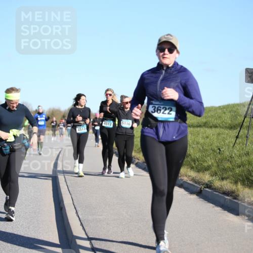 06.04.2025 - 44. Internationalen Wilhelmsburger Insellauf Jannik Wohlers http://msf.ph/oto/7616774 06.04.2025 09:39:33 Laufen 782, 4513, 4512, 5116, 3622 meine-sportfotos.de