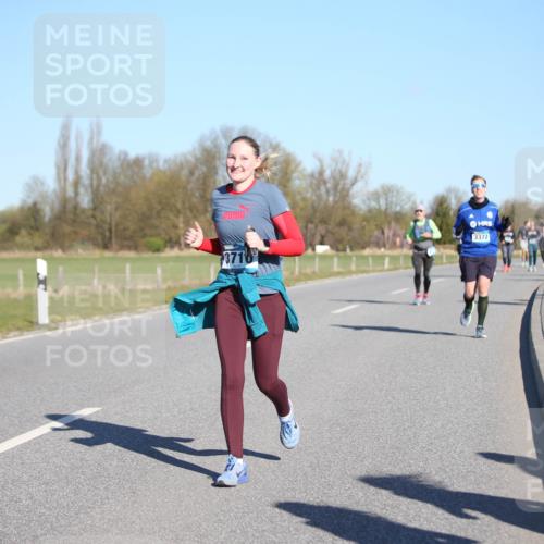 06.04.2025 - 44. Internationalen Wilhelmsburger Insellauf Jannik Wohlers http://msf.ph/oto/7616790 06.04.2025 09:39:37 Laufen 3710, 3372 meine-sportfotos.de