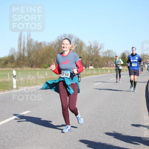 06.04.2025 - 44. Internationalen Wilhelmsburger Insellauf Jannik Wohlers http://msf.ph/oto/7616791 06.04.2025 09:39:37 Laufen 3710, 3372 meine-sportfotos.de