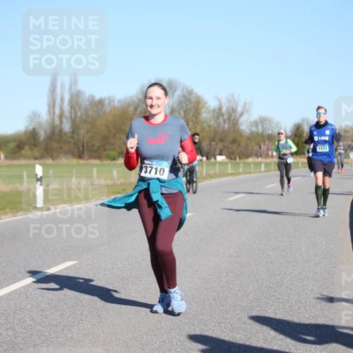 06.04.2025 - 44. Internationalen Wilhelmsburger Insellauf Jannik Wohlers http://msf.ph/oto/7616792 06.04.2025 09:39:37 Laufen 3710, 3372 meine-sportfotos.de