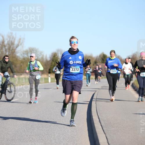 06.04.2025 - 44. Internationalen Wilhelmsburger Insellauf Jannik Wohlers http://msf.ph/oto/7616795 06.04.2025 09:39:38 Laufen 4477, 3372, 3325, 3326 meine-sportfotos.de