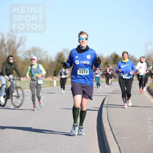 06.04.2025 - 44. Internationalen Wilhelmsburger Insellauf Jannik Wohlers http://msf.ph/oto/7616797 06.04.2025 09:39:38 Laufen 3372, 3325, 3326 meine-sportfotos.de