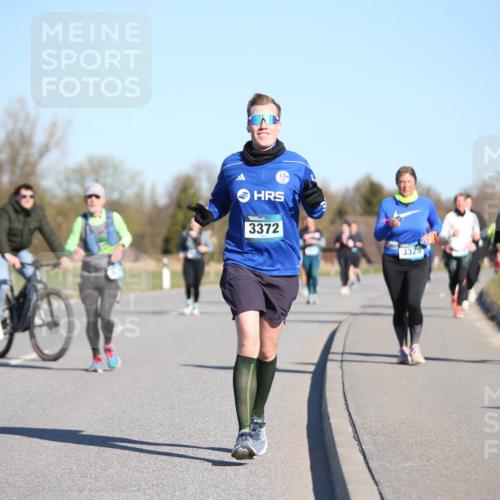 06.04.2025 - 44. Internationalen Wilhelmsburger Insellauf Jannik Wohlers http://msf.ph/oto/7616798 06.04.2025 09:39:38 Laufen 3372, 3325, 3326 meine-sportfotos.de