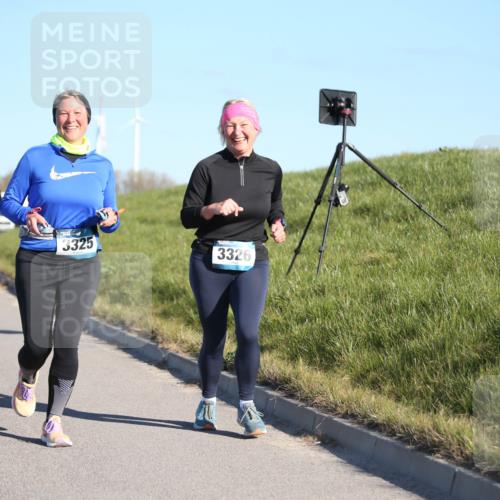 06.04.2025 - 44. Internationalen Wilhelmsburger Insellauf Jannik Wohlers http://msf.ph/oto/7616812 06.04.2025 09:39:44 Laufen 3325, 3326 meine-sportfotos.de