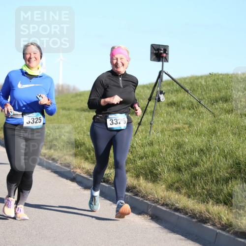 06.04.2025 - 44. Internationalen Wilhelmsburger Insellauf Jannik Wohlers http://msf.ph/oto/7616813 06.04.2025 09:39:44 Laufen 3325, 3326 meine-sportfotos.de