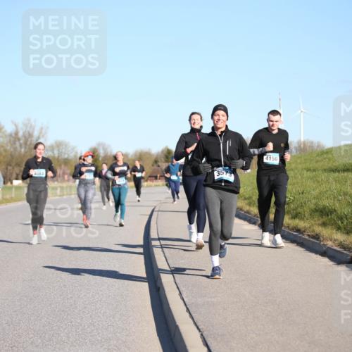 06.04.2025 - 44. Internationalen Wilhelmsburger Insellauf Jannik Wohlers http://msf.ph/oto/7616830 06.04.2025 09:39:48 Laufen 3573, 4083, 4150 meine-sportfotos.de