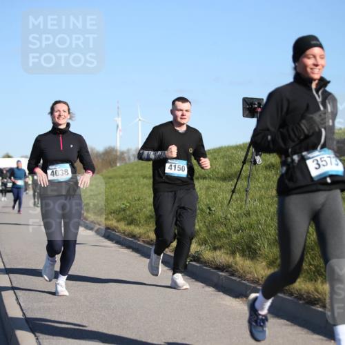 06.04.2025 - 44. Internationalen Wilhelmsburger Insellauf Jannik Wohlers http://msf.ph/oto/7616841 06.04.2025 09:39:50 Laufen 4150, 4038, 4083, 3573 meine-sportfotos.de