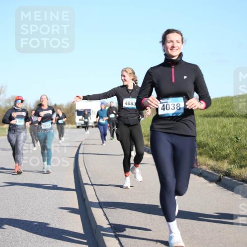 06.04.2025 - 44. Internationalen Wilhelmsburger Insellauf Jannik Wohlers http://msf.ph/oto/7616850 06.04.2025 09:39:51 Laufen 4151, 3659, 4083, 4038, 4150 meine-sportfotos.de