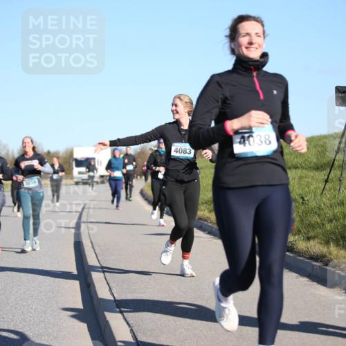 06.04.2025 - 44. Internationalen Wilhelmsburger Insellauf Jannik Wohlers http://msf.ph/oto/7616854 06.04.2025 09:39:51 Laufen 415, 3659, 4083, 4038 meine-sportfotos.de