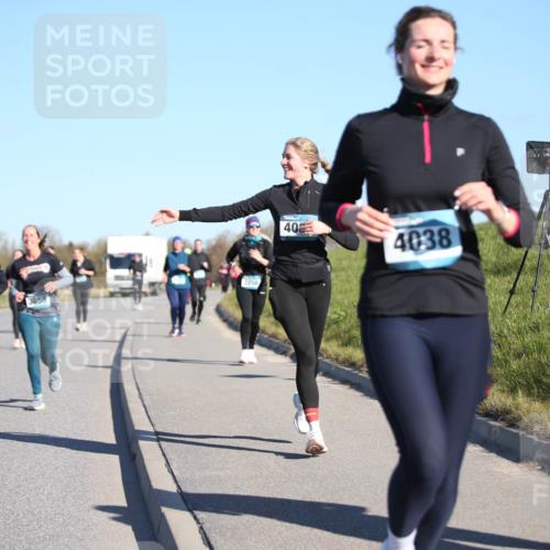 06.04.2025 - 44. Internationalen Wilhelmsburger Insellauf Jannik Wohlers http://msf.ph/oto/7616856 06.04.2025 09:39:51 Laufen 4151, 3858, 3256, 40, 4038 meine-sportfotos.de