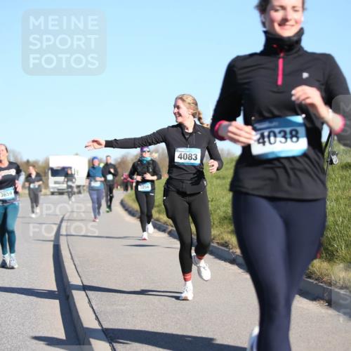 06.04.2025 - 44. Internationalen Wilhelmsburger Insellauf Jannik Wohlers http://msf.ph/oto/7616858 06.04.2025 09:39:52 Laufen 4151, 3659, 3256, 4038, 4083 meine-sportfotos.de