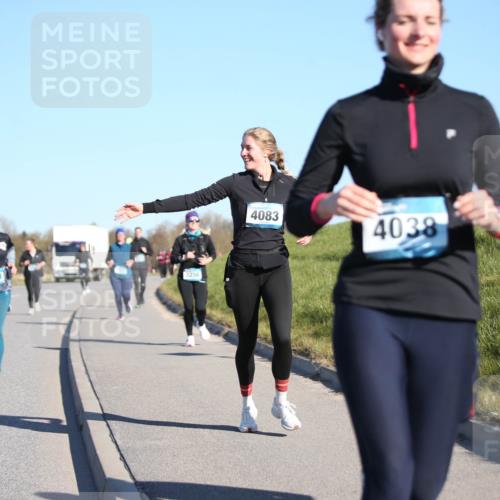 06.04.2025 - 44. Internationalen Wilhelmsburger Insellauf Jannik Wohlers http://msf.ph/oto/7616859 06.04.2025 09:39:52 Laufen 4151, 3659, 3256, 4083, 4038 meine-sportfotos.de