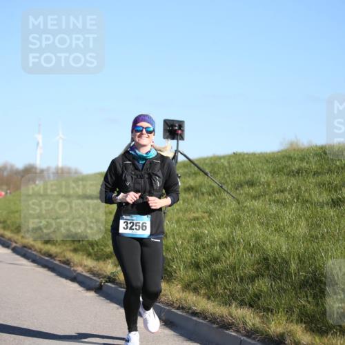 06.04.2025 - 44. Internationalen Wilhelmsburger Insellauf Jannik Wohlers http://msf.ph/oto/7616887 06.04.2025 09:39:56 Laufen 3256 meine-sportfotos.de