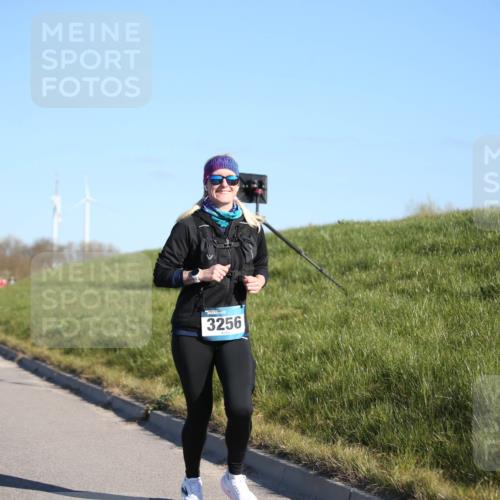 06.04.2025 - 44. Internationalen Wilhelmsburger Insellauf Jannik Wohlers http://msf.ph/oto/7616888 06.04.2025 09:39:56 Laufen 3129, 3256 meine-sportfotos.de