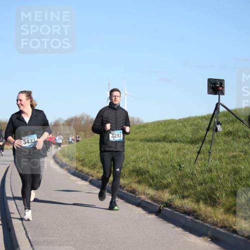 06.04.2025 - 44. Internationalen Wilhelmsburger Insellauf Jannik Wohlers http://msf.ph/oto/7616899 06.04.2025 09:40:00 Laufen 3433, 3293 meine-sportfotos.de