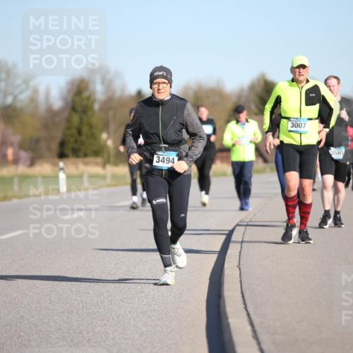 06.04.2025 - 44. Internationalen Wilhelmsburger Insellauf Jannik Wohlers http://msf.ph/oto/7616920 06.04.2025 09:40:04 Laufen 3494, 3007, 3581 meine-sportfotos.de