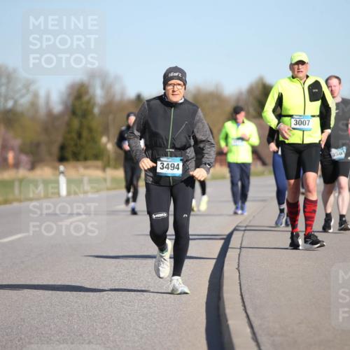 06.04.2025 - 44. Internationalen Wilhelmsburger Insellauf Jannik Wohlers http://msf.ph/oto/7616925 06.04.2025 09:40:04 Laufen 3494, 3007, 3581 meine-sportfotos.de