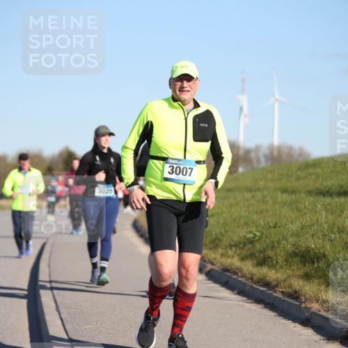 06.04.2025 - 44. Internationalen Wilhelmsburger Insellauf Jannik Wohlers http://msf.ph/oto/7616933 06.04.2025 09:40:11 Laufen 3025, 3007 meine-sportfotos.de