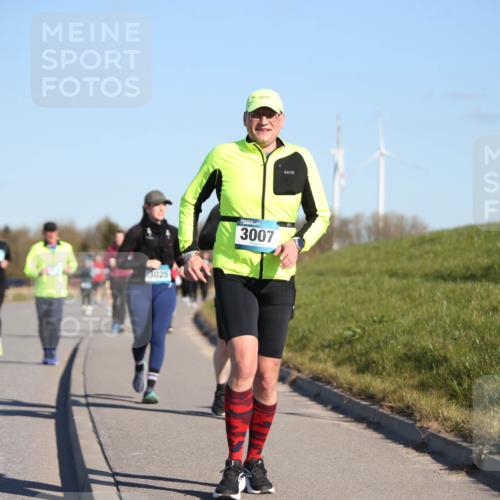 06.04.2025 - 44. Internationalen Wilhelmsburger Insellauf Jannik Wohlers http://msf.ph/oto/7616934 06.04.2025 09:40:11 Laufen 3025, 3007 meine-sportfotos.de