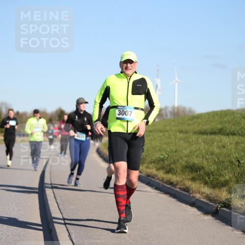 06.04.2025 - 44. Internationalen Wilhelmsburger Insellauf Jannik Wohlers http://msf.ph/oto/7616936 06.04.2025 09:40:11 Laufen 3025, 3007 meine-sportfotos.de