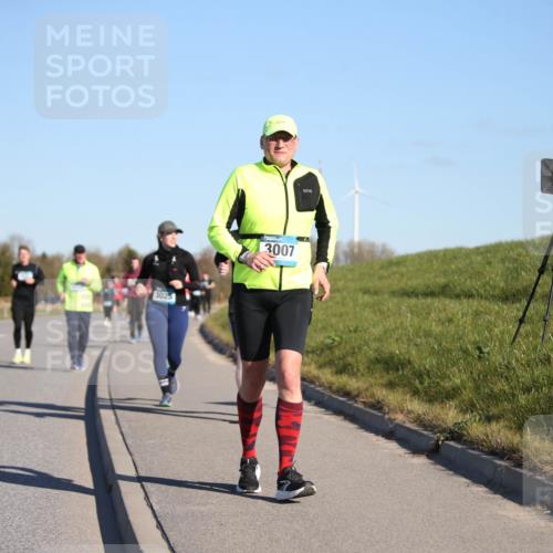 06.04.2025 - 44. Internationalen Wilhelmsburger Insellauf Jannik Wohlers http://msf.ph/oto/7616939 06.04.2025 09:40:11 Laufen 3025, 3007 meine-sportfotos.de