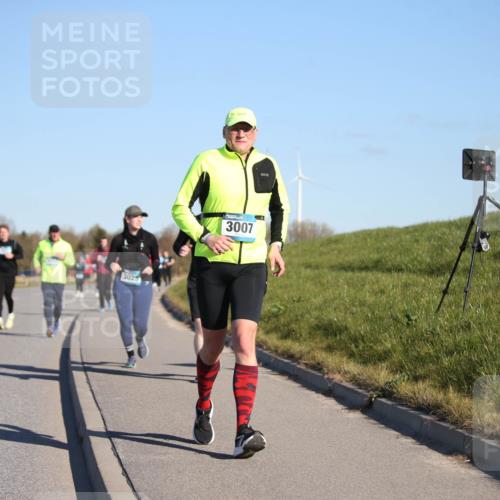 06.04.2025 - 44. Internationalen Wilhelmsburger Insellauf Jannik Wohlers http://msf.ph/oto/7616940 06.04.2025 09:40:11 Laufen 3025, 3007 meine-sportfotos.de