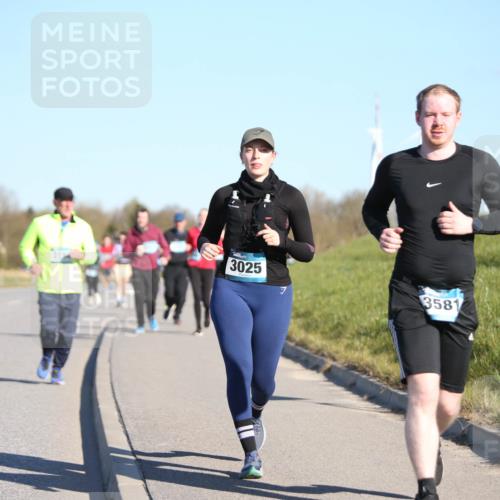 06.04.2025 - 44. Internationalen Wilhelmsburger Insellauf Jannik Wohlers http://msf.ph/oto/7616944 06.04.2025 09:40:13 Laufen 3025, 7, 3581 meine-sportfotos.de