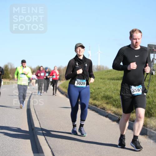 06.04.2025 - 44. Internationalen Wilhelmsburger Insellauf Jannik Wohlers http://msf.ph/oto/7616952 06.04.2025 09:40:14 Laufen 3025, 3581 meine-sportfotos.de